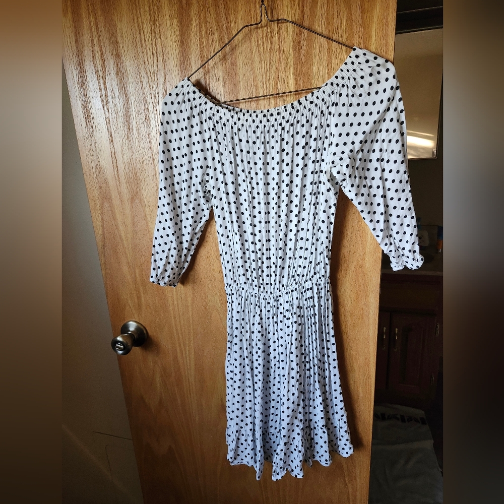 White Polka dot dress, size XS